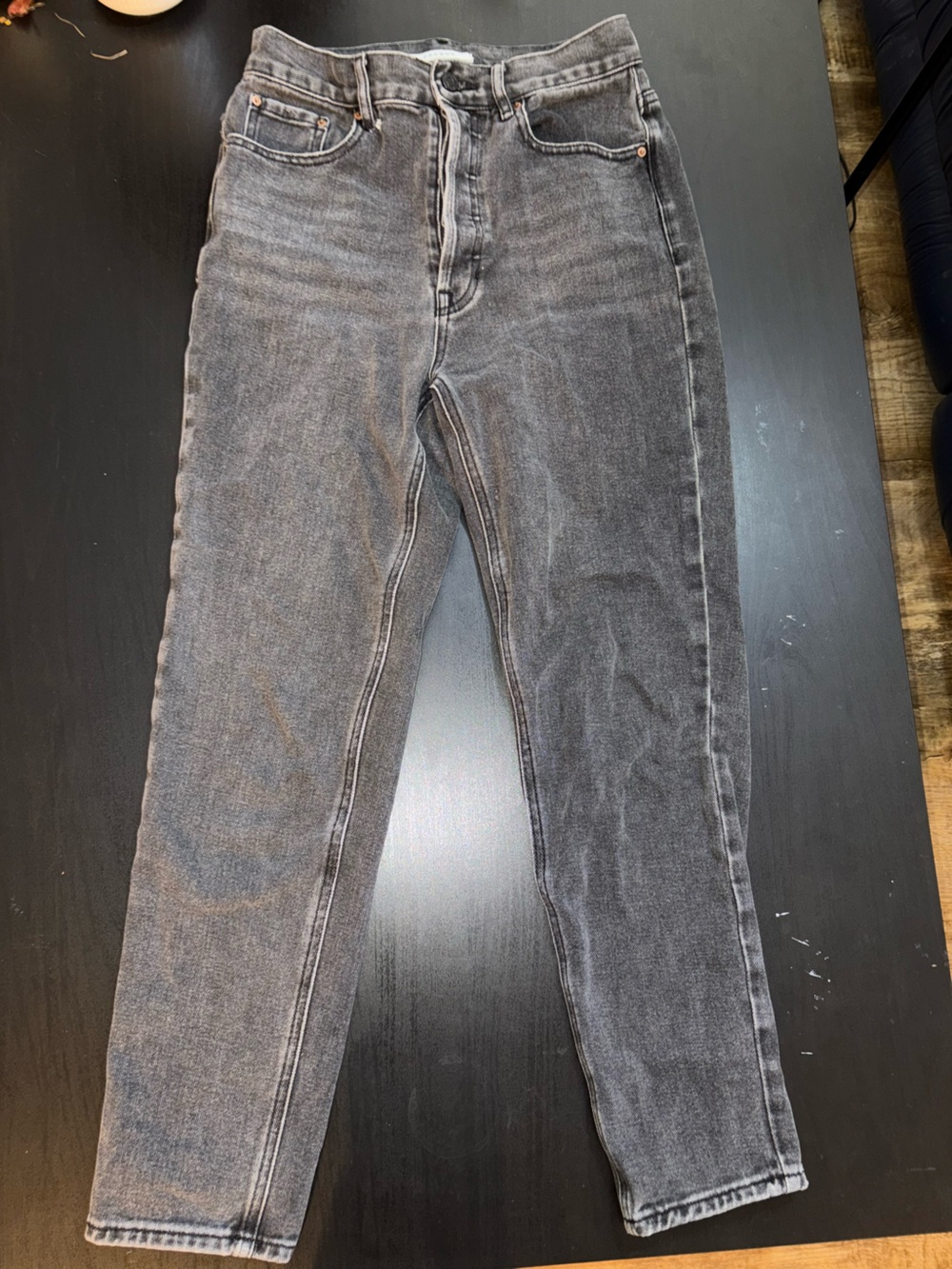 Women’s High-Rise black Washed Jeans
